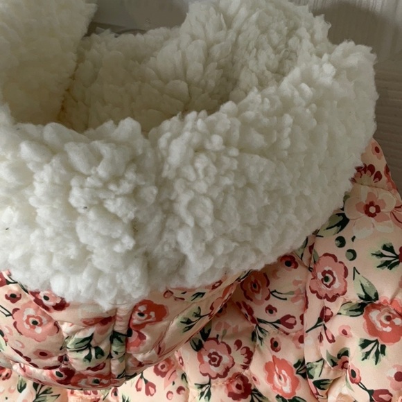 NWT Nicole Miller New York- Hooded Snowsuit One Piece Pink Floral 3/6M - Picture 11 of 16